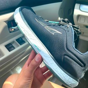 Altar Ego tennis shoes. Good condition, good for running, or trail hike.